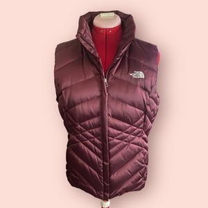 The North Face 550 Goose Down Vest Sz Med Quilted  Puffer Wine Red Womens